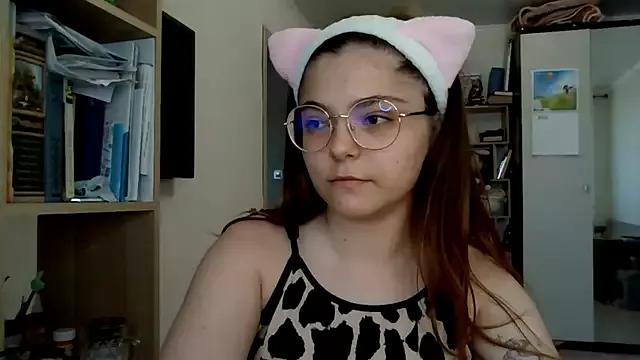 melydelly from StripChat is Freechat