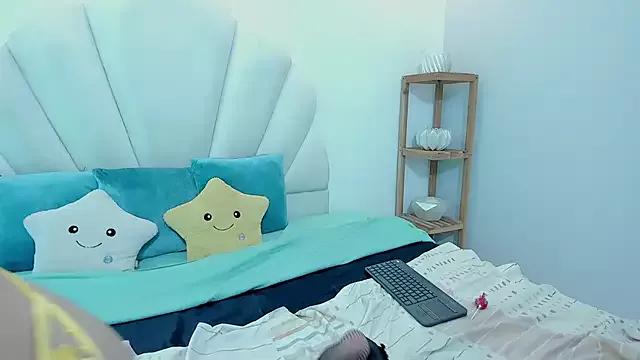 Mera_Robert from StripChat is Freechat