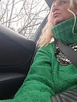 Photos of merlyn4 from StripChat is Freechat