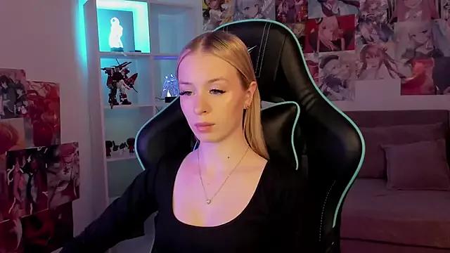 MiaGraces from StripChat is Freechat