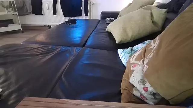 MidnightRogue from StripChat is Freechat