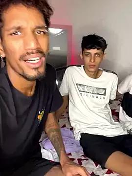 Miguel_bigcock from StripChat is Freechat