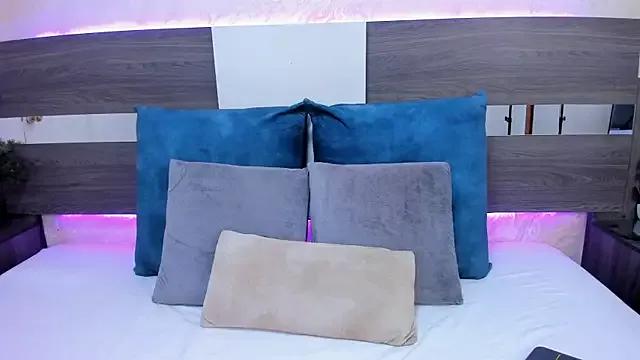 miia_hills from StripChat is Freechat