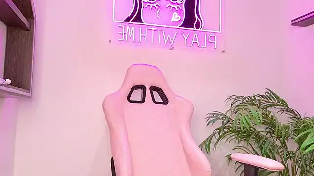 MiiaBrownn from StripChat is Freechat