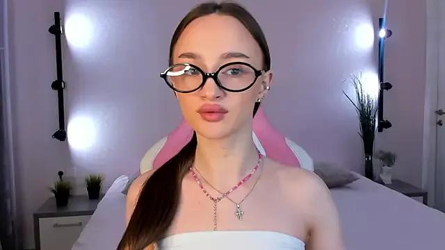 miiss__lulu from StripChat is Freechat