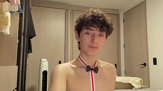 miketwink from StripChat is Freechat