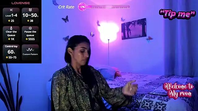 Mila-yang from StripChat is Freechat