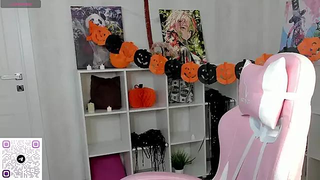 Customizable and immersive - Activate your taste buds and check-out our delicious choice of bondage cams streams with excited models getting their amazing bodies screwed with their beloved sex toys.