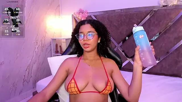 MilaHall_ from StripChat is Freechat