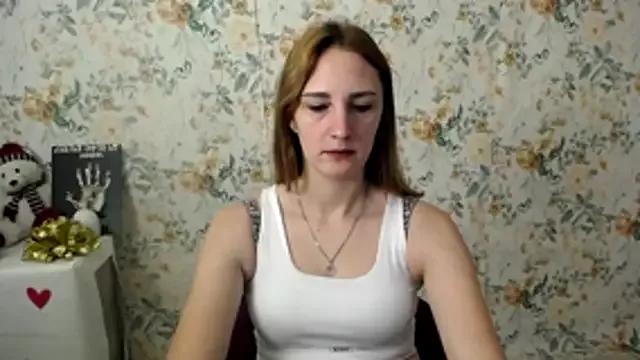 Milana_Cutie_ from StripChat is Freechat