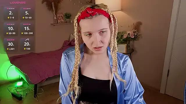 Milana_Key from StripChat is Freechat