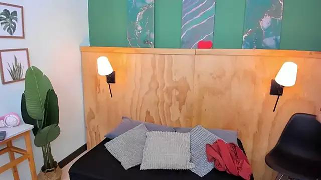 milavega_ from StripChat is Freechat