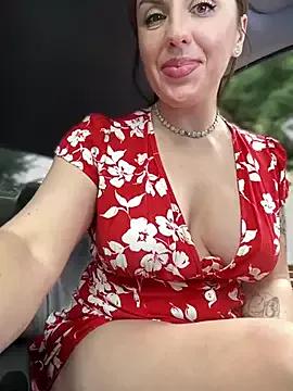 MilfNextDoor20 from StripChat is Freechat