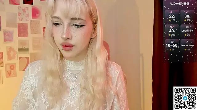 milkMorii from StripChat is Freechat