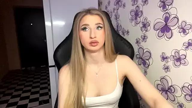 milky_waybaby from StripChat is Freechat