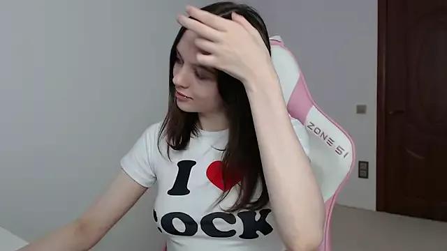 MillanaRush from StripChat is Freechat