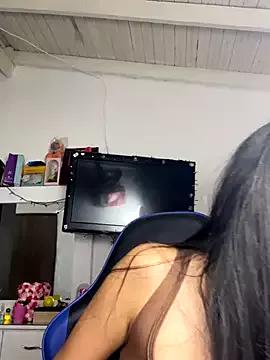 Milleradhara24 from StripChat is Freechat