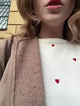 Mimiumu from StripChat is Freechat