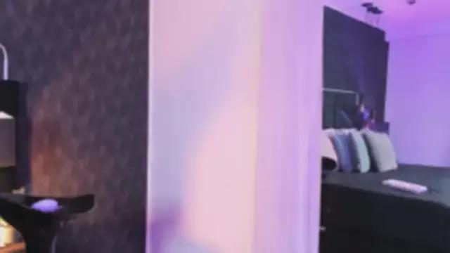 Miranda_bonnett_ from StripChat is Freechat