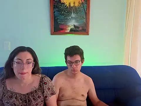 Miranda_sexlove_ from StripChat is Freechat