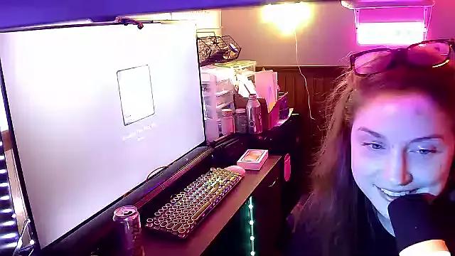 Customizable and immersive - Activate your taste buds and check-out our delicious choice of bondage cams streams with excited models getting their amazing bodies screwed with their beloved sex toys.