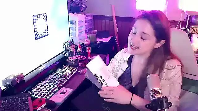 Customizable and immersive - Activate your taste buds and check-out our delicious choice of bondage cams streams with excited models getting their amazing bodies screwed with their beloved sex toys.
