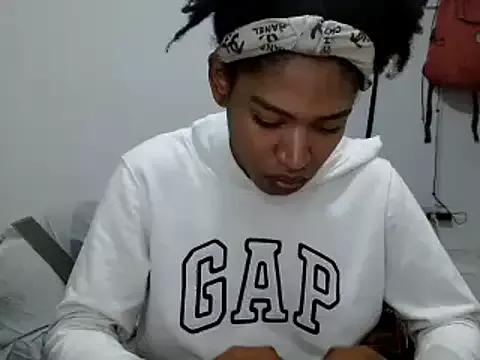 miriam775 from StripChat