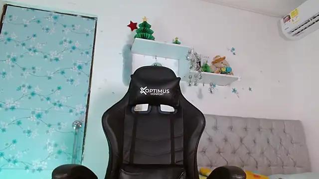 Customizable and immersive - Activate your taste buds and check-out our delicious choice of bondage cams streams with excited models getting their amazing bodies screwed with their beloved sex toys.