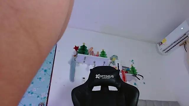 Customizable and immersive - Activate your taste buds and check-out our delicious choice of bondage cams streams with excited models getting their amazing bodies screwed with their beloved sex toys.