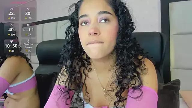 MissAmara from StripChat is Freechat