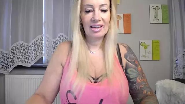 Customizable and immersive - Activate your taste buds and check-out our delicious choice of bondage cams streams with excited models getting their amazing bodies screwed with their beloved sex toys.