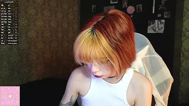 MissMorganMoon from StripChat is Freechat