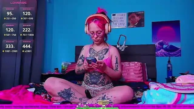 Customizable and immersive - Activate your taste buds and check-out our delicious choice of bondage cams streams with excited models getting their amazing bodies screwed with their beloved sex toys.
