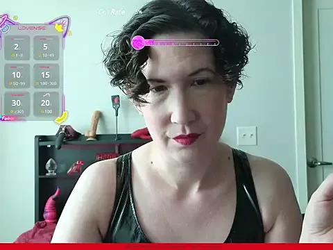 MistressVeritasX from StripChat is Freechat