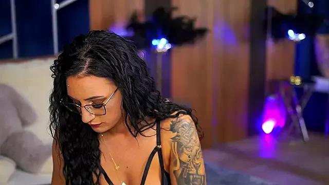 MistyWooods from StripChat is Freechat
