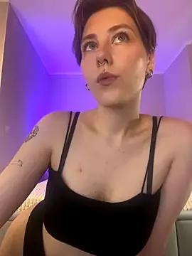 Molli_Luv from StripChat