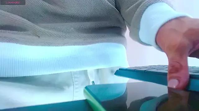 Molly_Spears from StripChat