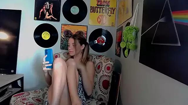 molly_witha_chance from StripChat is Freechat