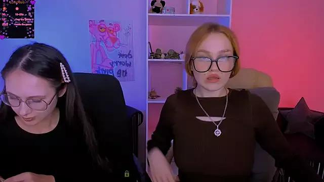 mona_cloud from StripChat is Freechat