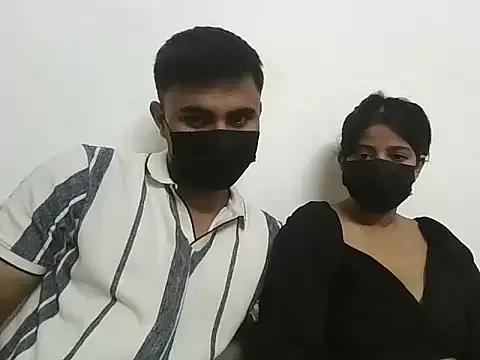 MONAALIZAA from StripChat is Freechat