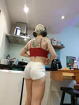 Monroecarolina from StripChat is Freechat