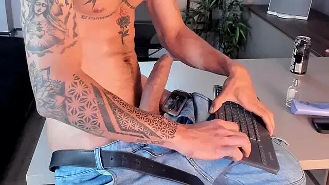 Customizable and immersive - Activate your taste buds and check-out our delicious choice of bondage cams streams with excited models getting their amazing bodies screwed with their beloved sex toys.