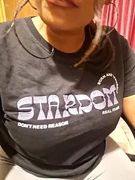 N-Natasha from StripChat is Freechat