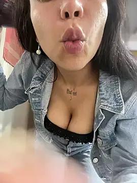 Naatalia from StripChat is Freechat