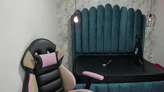 Customizable and immersive - Activate your taste buds and check-out our delicious choice of bondage cams streams with excited models getting their amazing bodies screwed with their beloved sex toys.