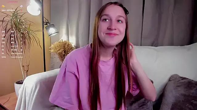 NanaMertins from StripChat is Freechat