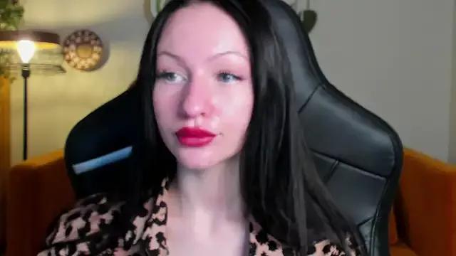 NaomiBlakes from StripChat is Freechat