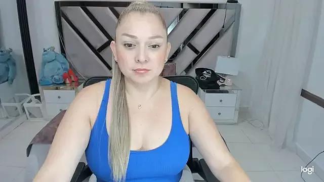 natalia5560 from StripChat is Freechat