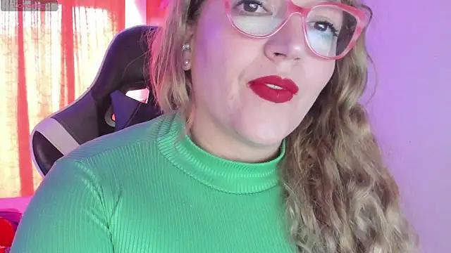 Naty_Mature_ from StripChat is Freechat