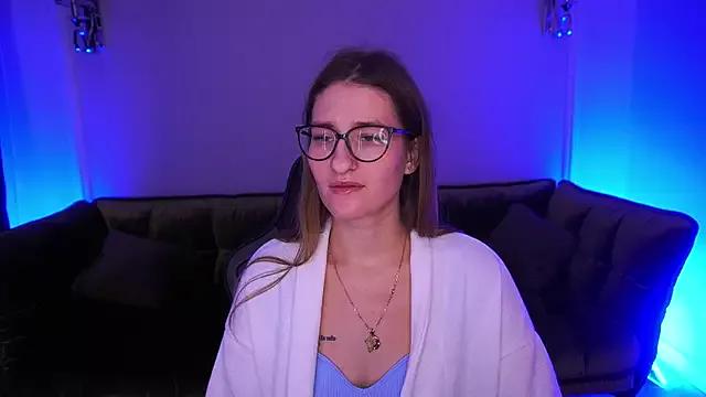 NaughtyNurseVibe from StripChat is Freechat